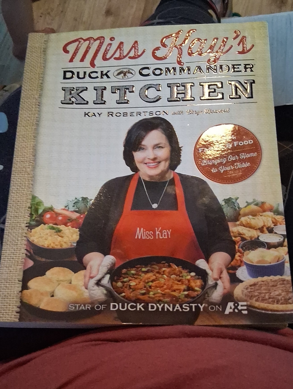 Duck Commander Kitchen Cookbook - Red
